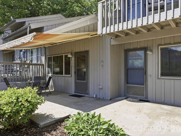 126 Hillside Court , Lake Lure, NC 28746