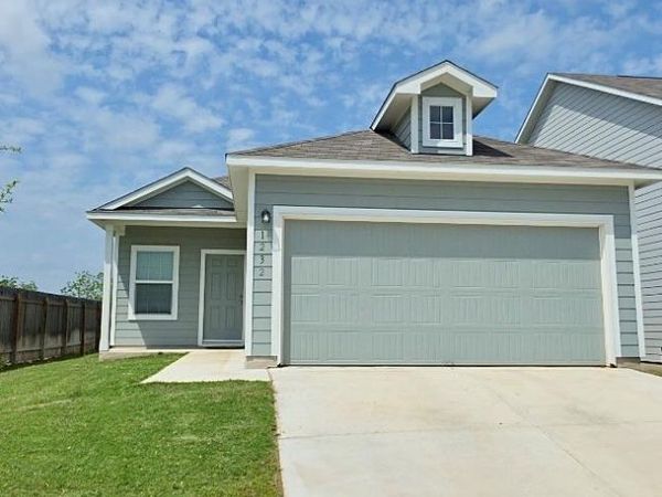 1232 Cattail LN , Bastrop, TX 78602