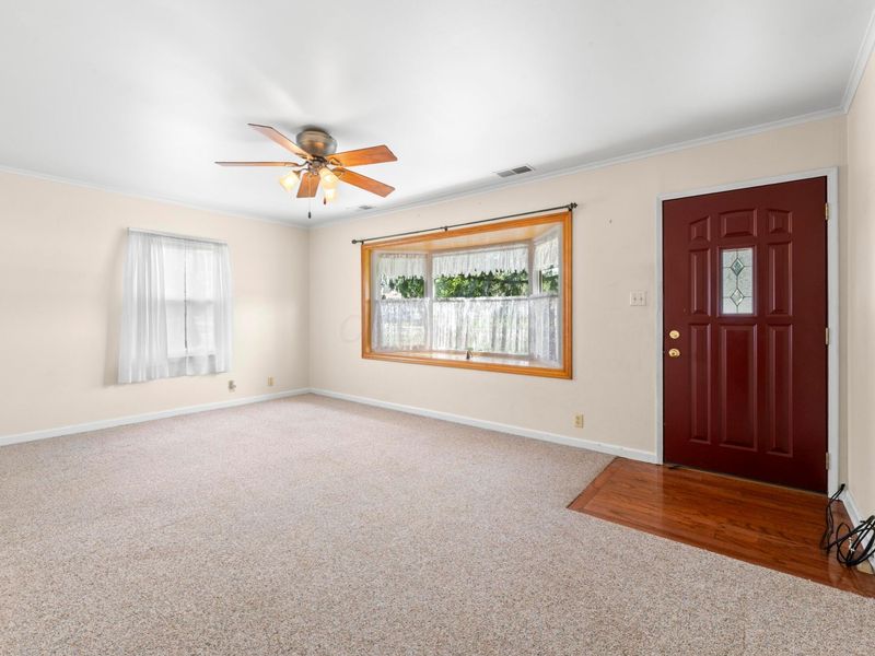 305 N Jefferson Street , Utica, OH 43080 Photo 4