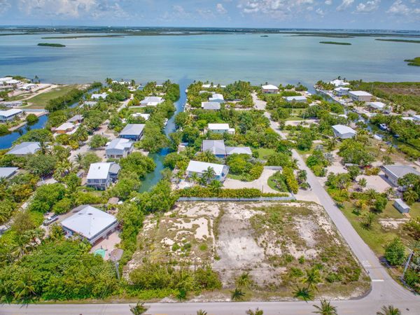 17215 Keystone Road, Sugarloaf, FL 33042