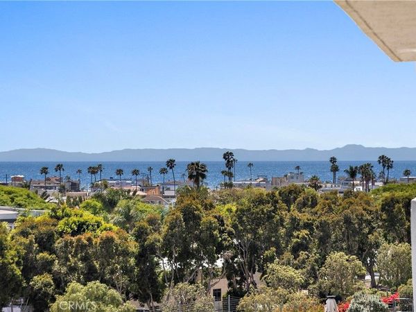 280 Cagney Lane, Unit 211, Newport Beach, CA 92663