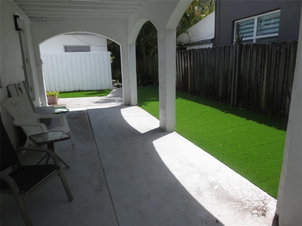 1004 NE 3rd Street, Fort Lauderdale, FL 33301 Photo
