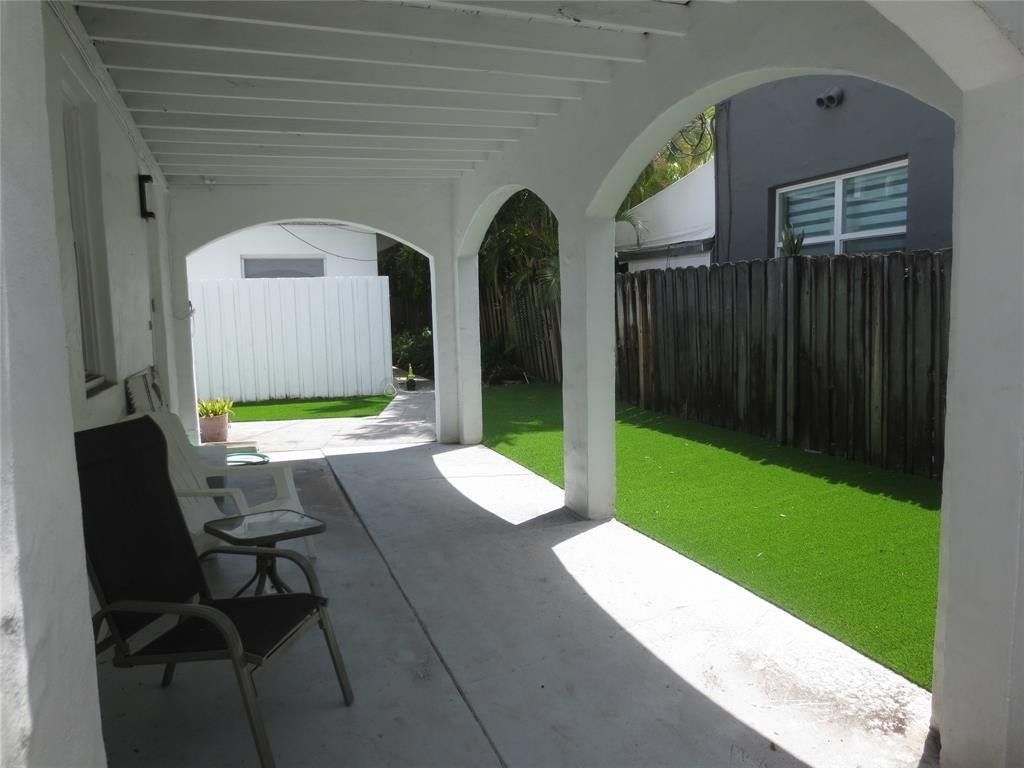 1004 NE 3rd Street, Fort Lauderdale, FL 33301 Photo