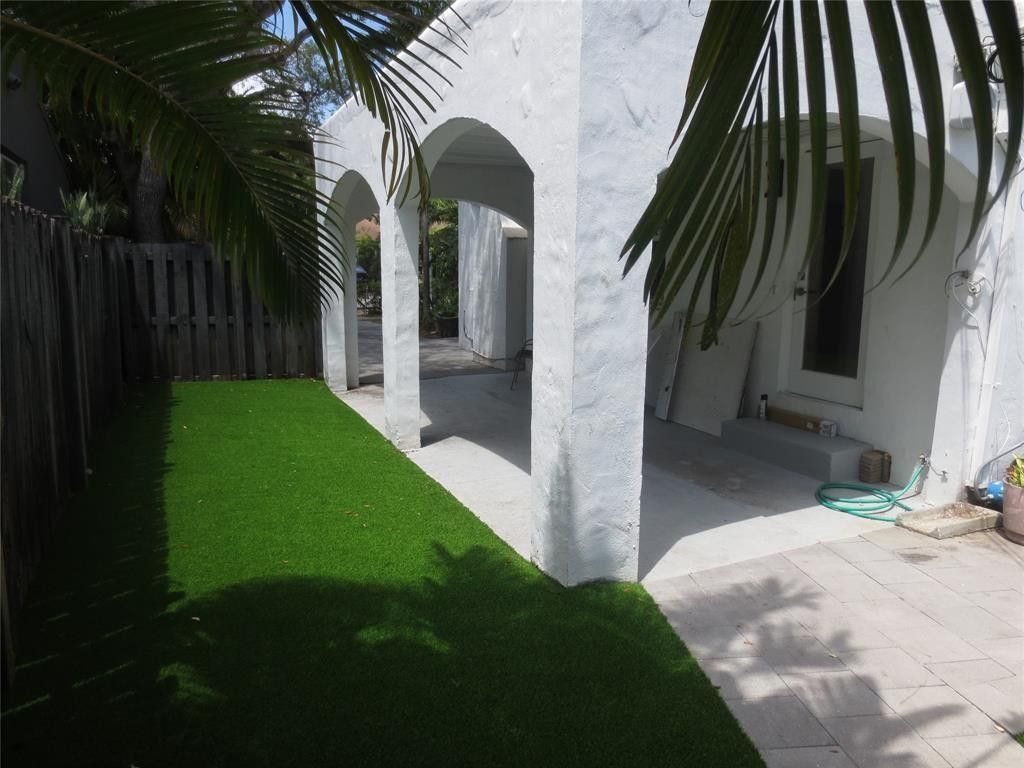 1004 NE 3rd Street, Fort Lauderdale, FL 33301 Photo