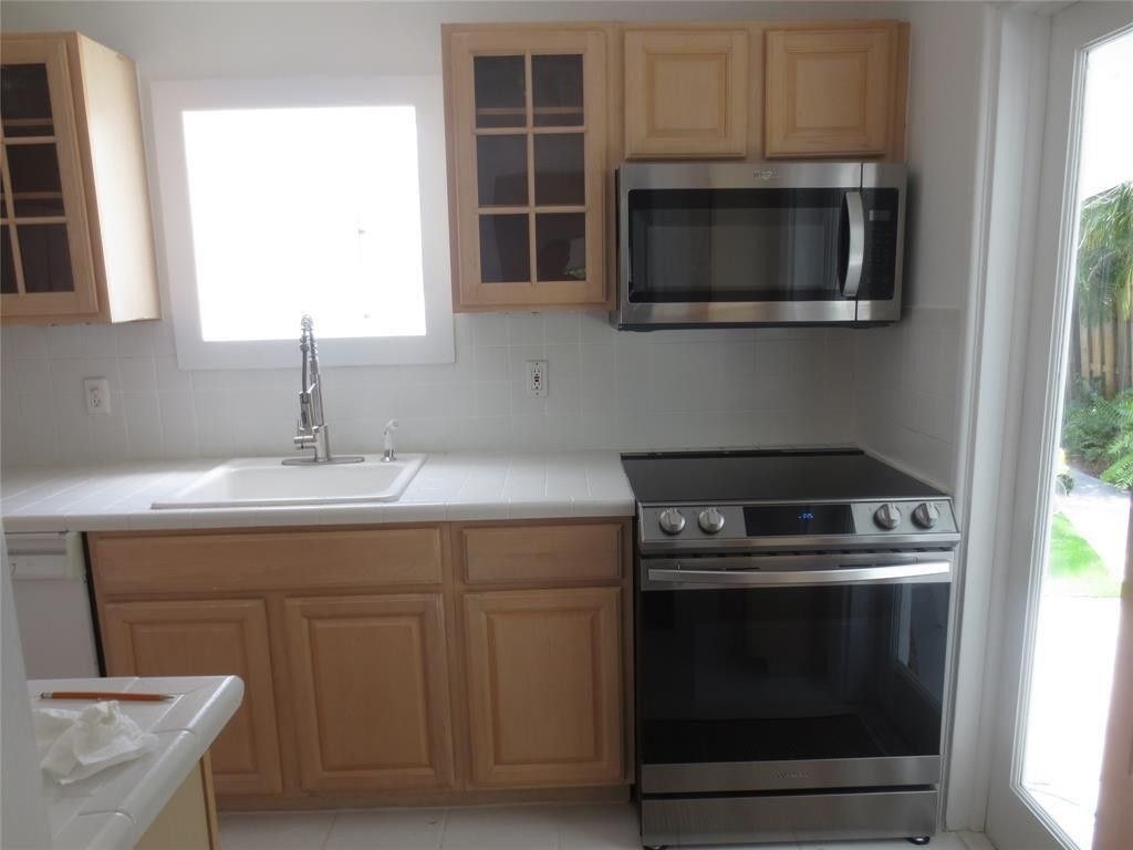1004 NE 3rd Street, Fort Lauderdale, FL 33301 Photo