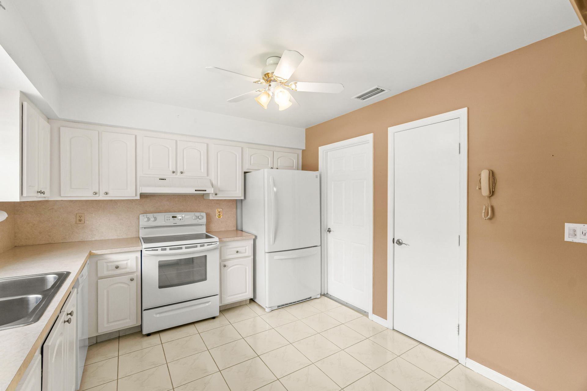 4655 Mahoe Tree Place, Unit A, Boynton Beach, FL 33436 Photo