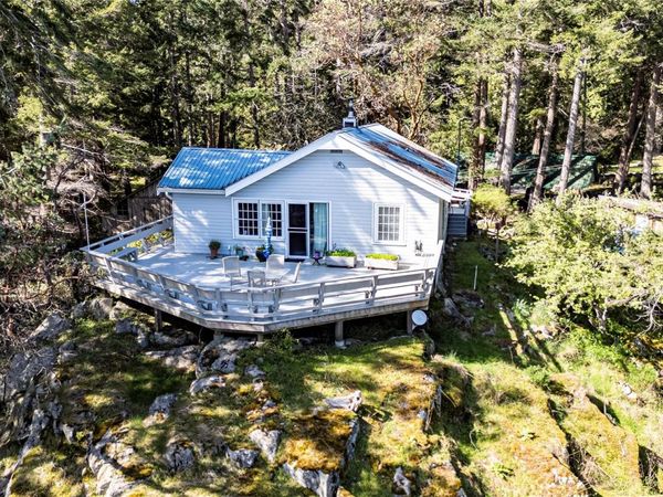 1410 Red Granite Rd , Cortes Island, BC V0P 1K0