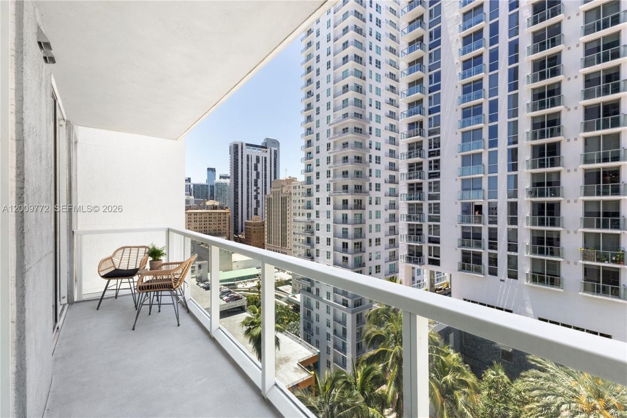 253 NE 2nd St , Unit 1606, Miami, FL 33132 Photo