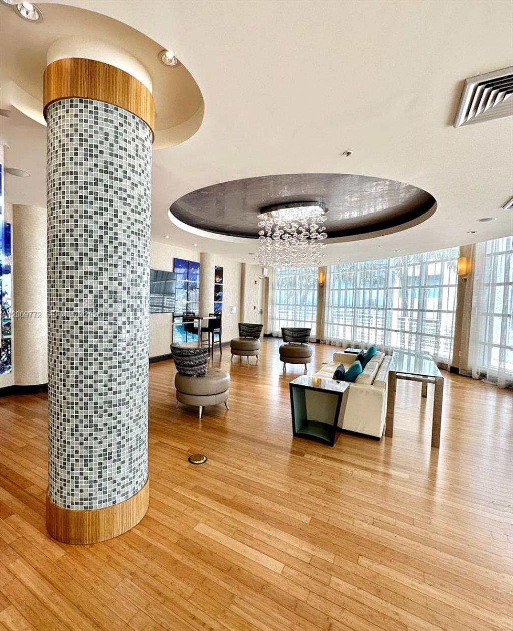 253 NE 2nd St , Unit 1606, Miami, FL 33132 Photo
