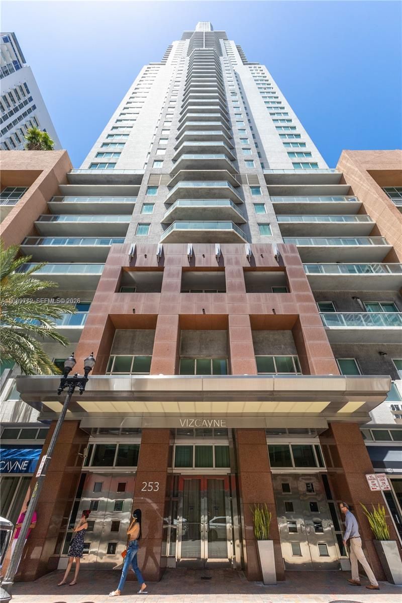 253 NE 2nd St , Unit 1606, Miami, FL 33132 Photo