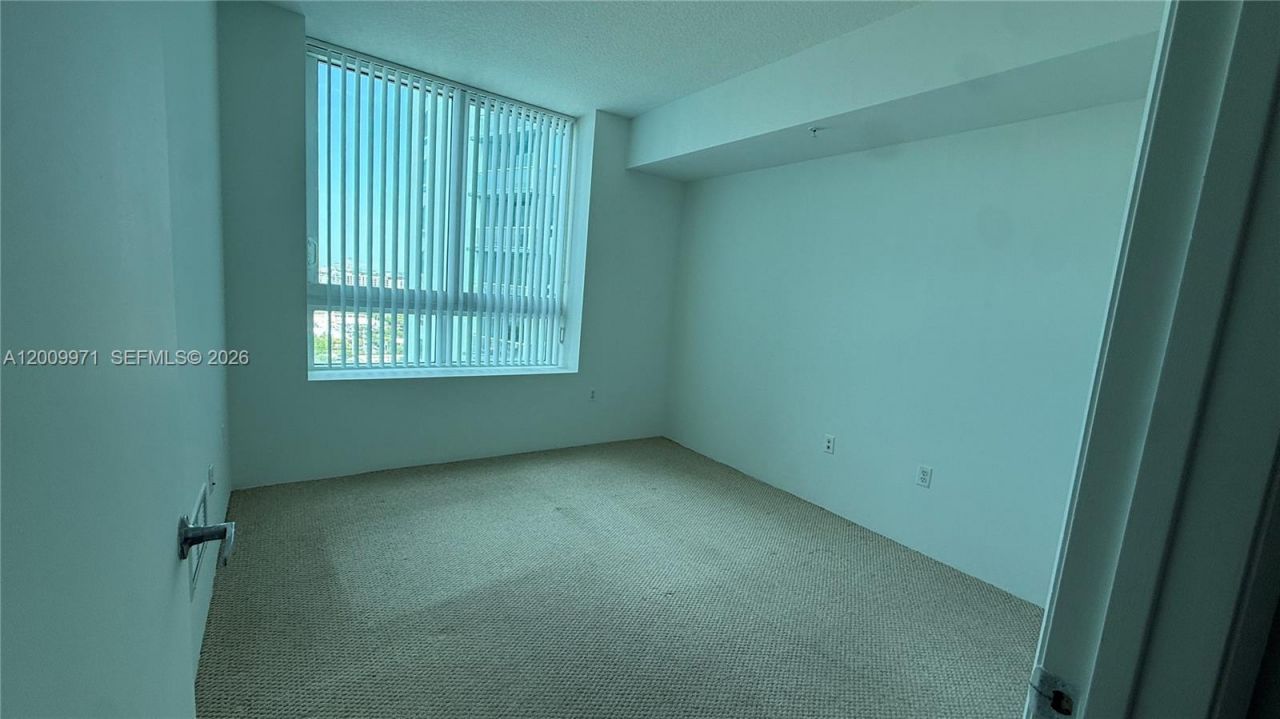 1900 N Bayshore Dr, Unit 1911, Miami, FL 33132 Photo