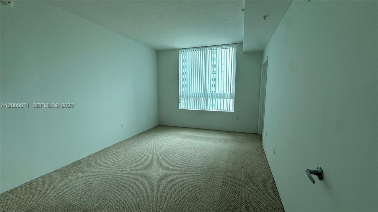 1900 N Bayshore Dr, Unit 1911, Miami, FL 33132 Photo