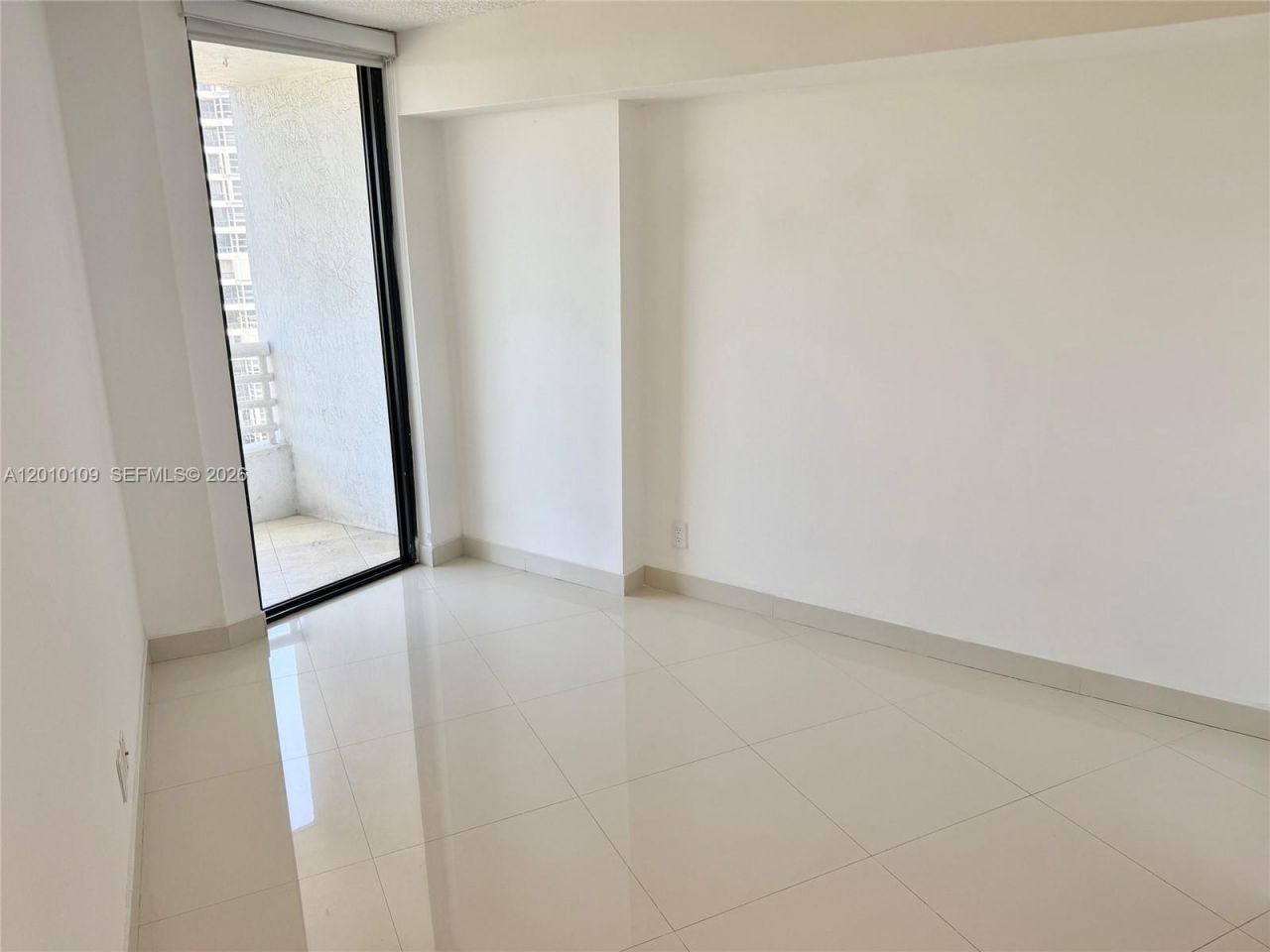 3300 NE 192nd St , Unit 1609, Aventura, FL 33180 Photo