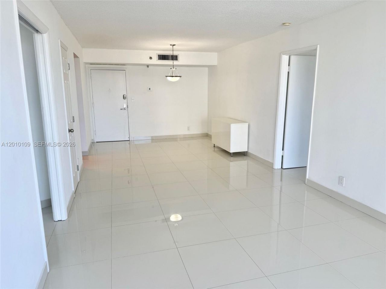 3300 NE 192nd St , Unit 1609, Aventura, FL 33180 Photo