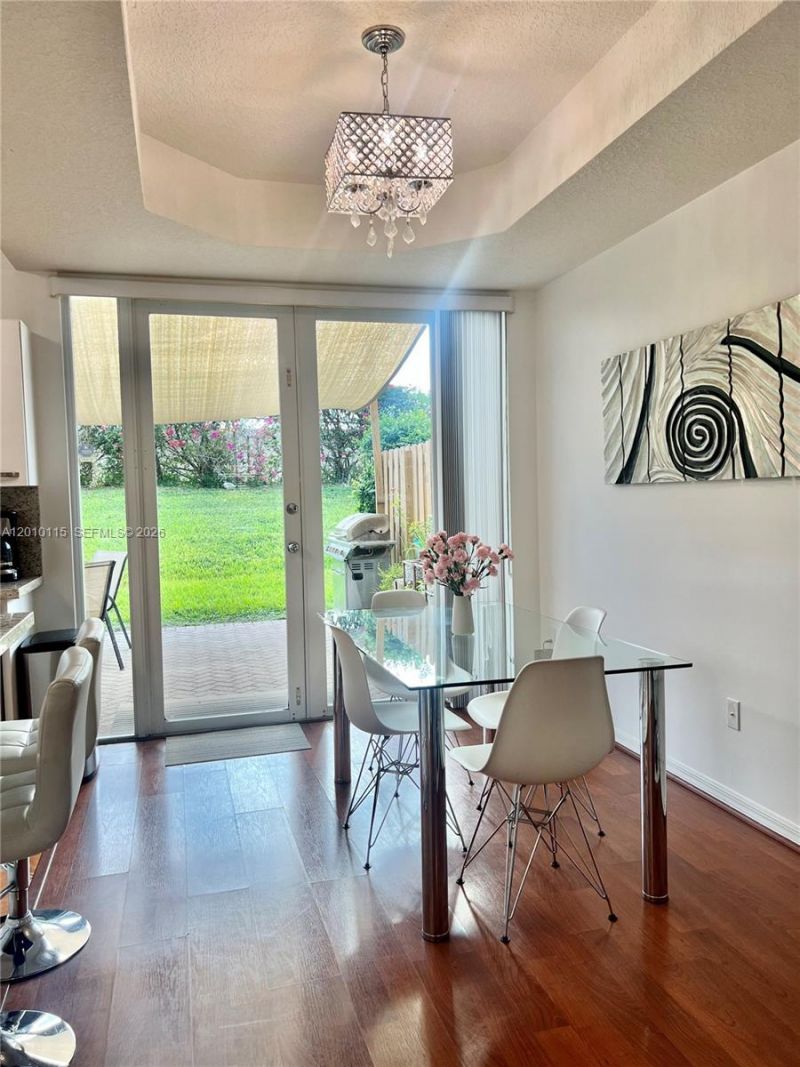 6120 NW 116th Pl , Unit 417, Doral, FL 33178 Photo