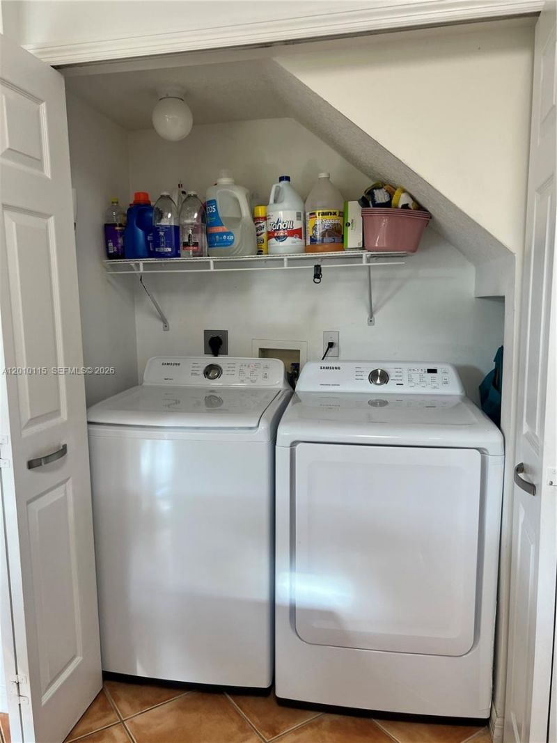 6120 NW 116th Pl , Unit 417, Doral, FL 33178 Photo