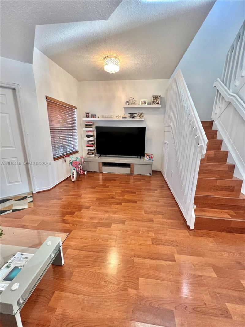 6120 NW 116th Pl , Unit 417, Doral, FL 33178 Photo