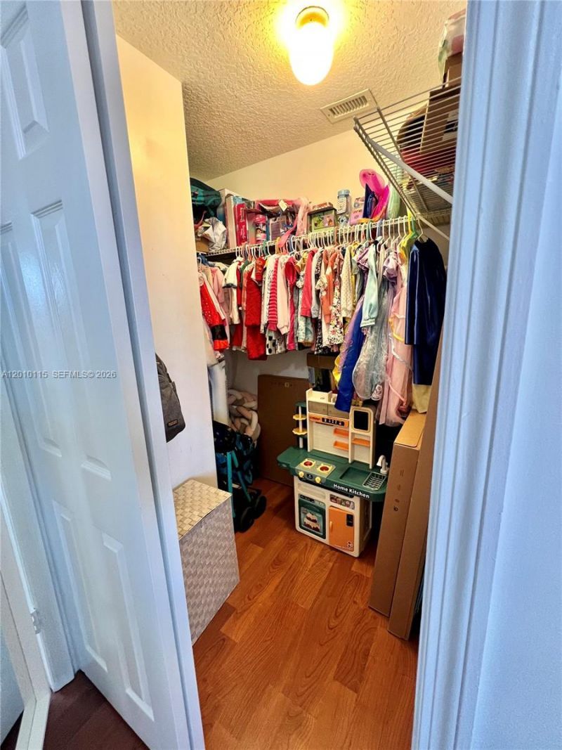 6120 NW 116th Pl , Unit 417, Doral, FL 33178 Photo