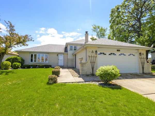 7745 Woodstock Drive , Tinley Park, IL 60477