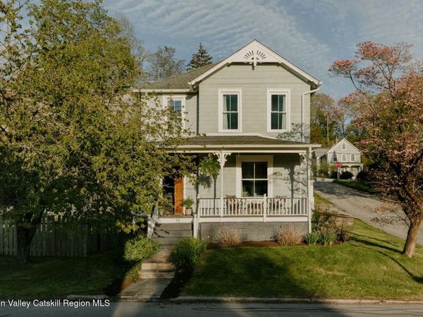 12 Charles Street, Rhinecliff, NY 12574
