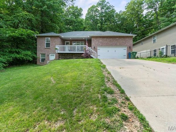 1758 Bella Vista Drive , Jackson, MO 63755