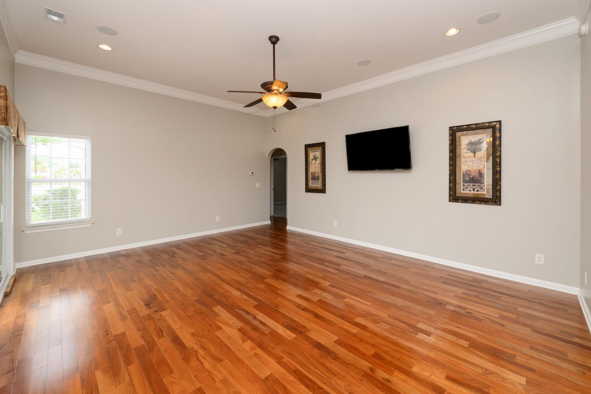 195 Sutter Dr.  Photo 18