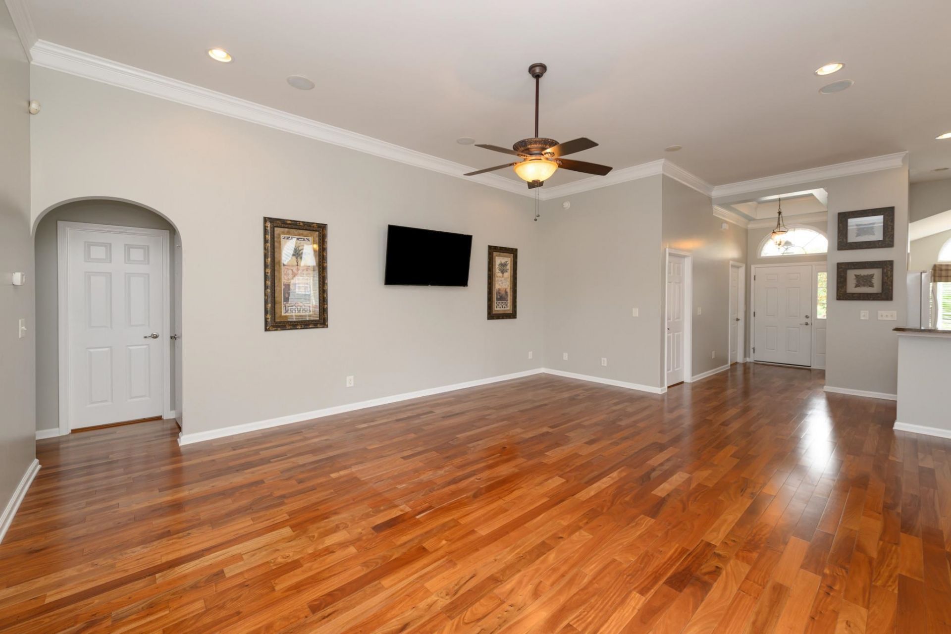 195 Sutter Dr.  Photo 19