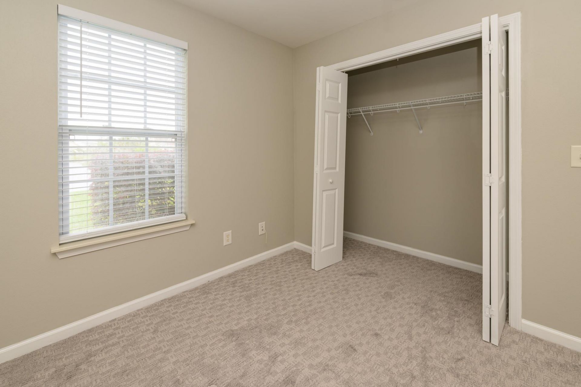195 Sutter Dr.  Photo 22