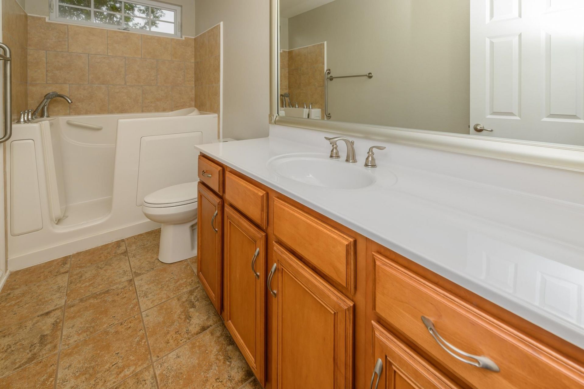 195 Sutter Dr.  Photo 25
