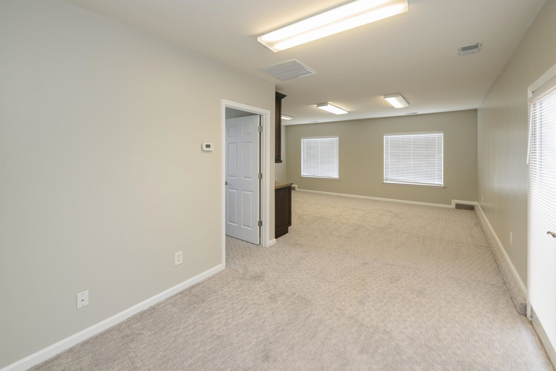 195 Sutter Dr.  Photo 36