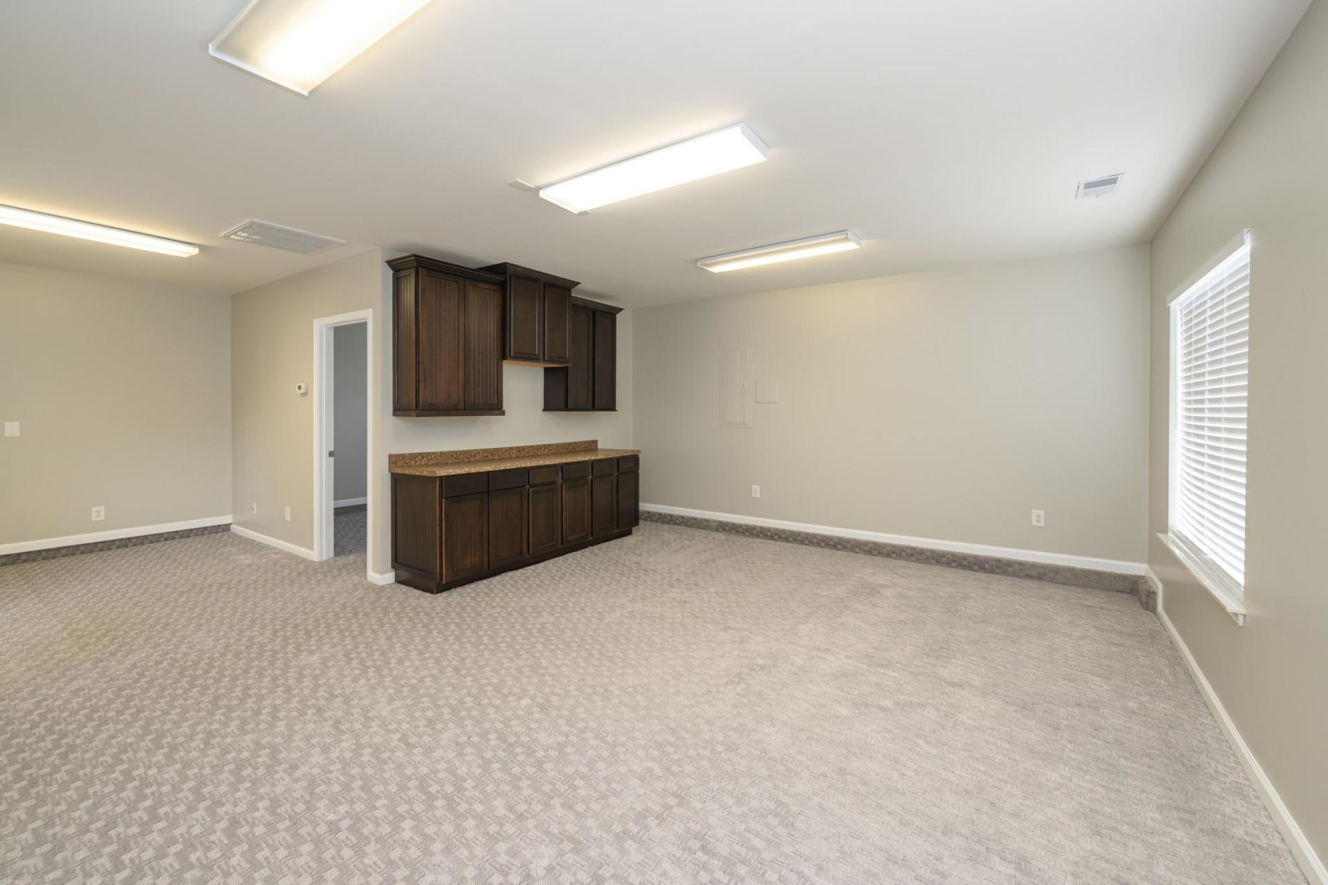 195 Sutter Dr.  Photo 38