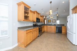 195 Sutter Dr.  photo 4