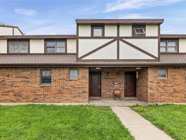 1105 Jeff Circle, Paola, KS 66071