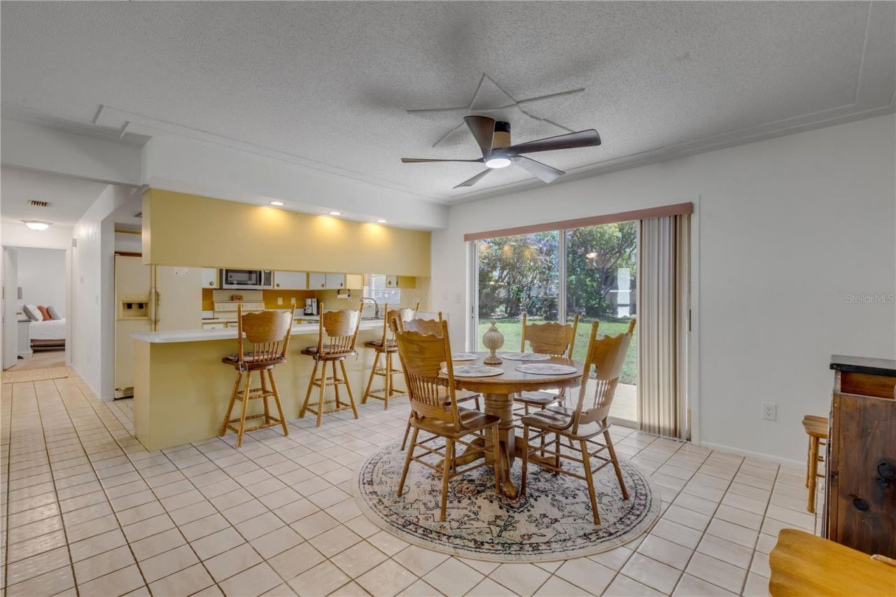 797 E 9th Avenue, New Smyrna Beach, FL 32169 Photo