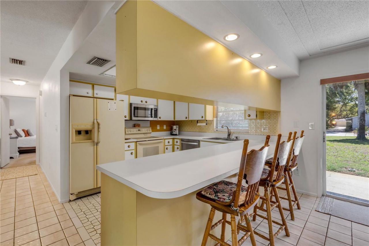797 E 9th Avenue, New Smyrna Beach, FL 32169 Photo