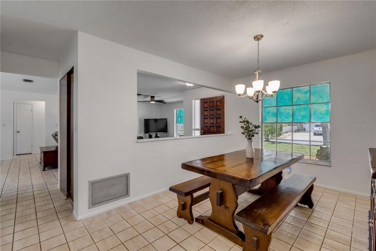 797 E 9th Avenue, New Smyrna Beach, FL 32169 Photo