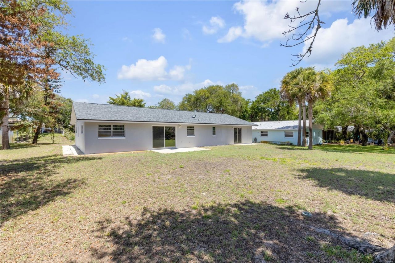 797 E 9th Avenue, New Smyrna Beach, FL 32169 Photo
