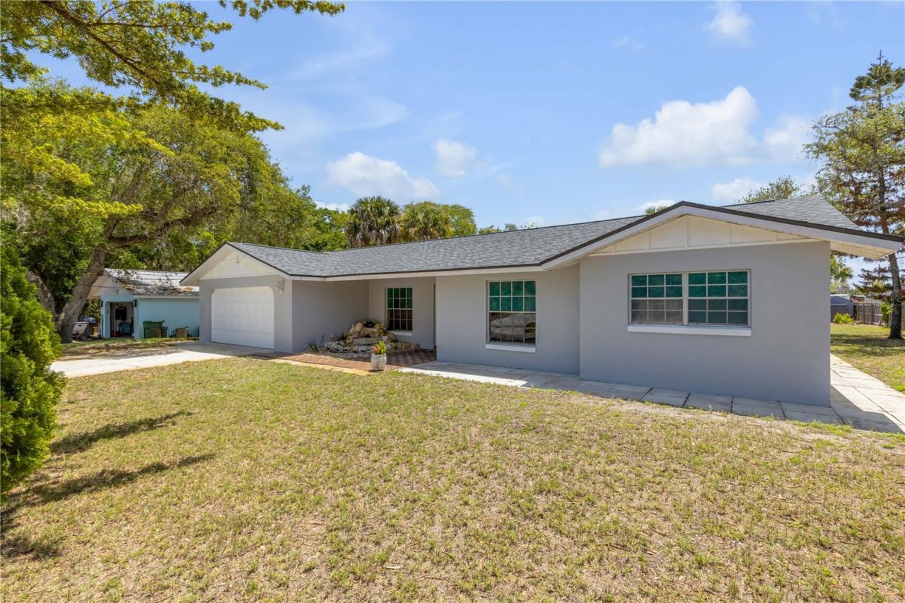 797 E 9th Avenue, New Smyrna Beach, FL 32169 Photo