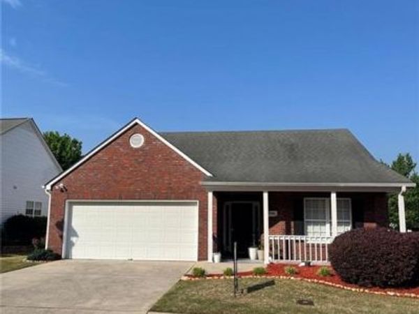 742 N Jacoby Drive, Loganville, GA 30052