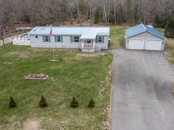 52 Cross Road, Bucksport, ME 04416
