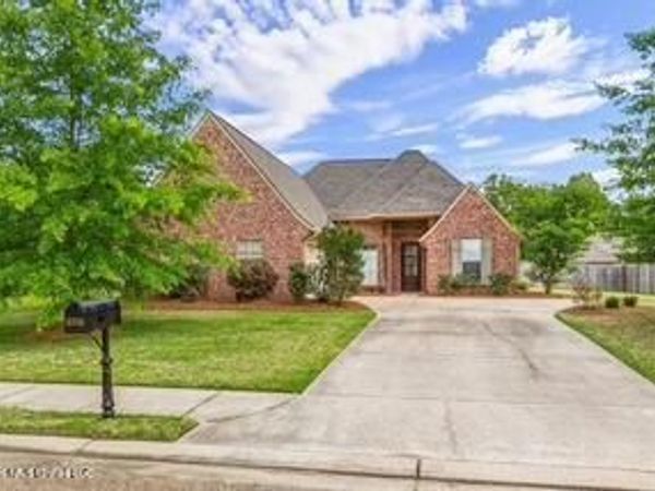 135 Eagles Nest Circle, Madison, MS 39110