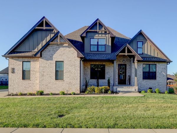 314 Clarabelle Ln, Clarksville, TN 37040