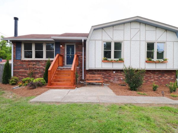 119 Susan Dr, Hendersonville, TN 37075
