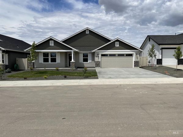 7687 E Meriwether Dr, Nampa, ID 83687