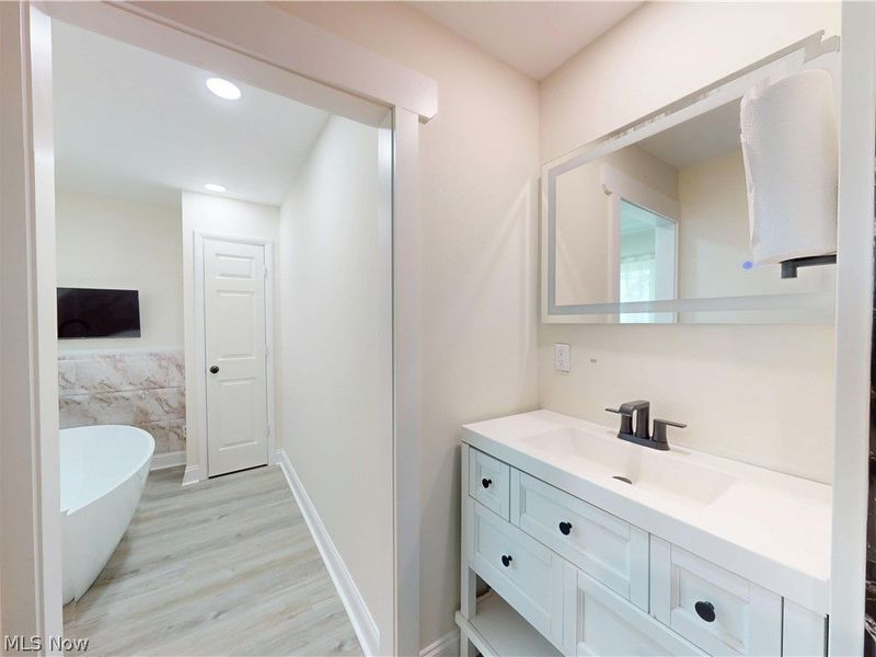 738 Edgewood Road , Richmond Heights, OH 44143 Photo 16