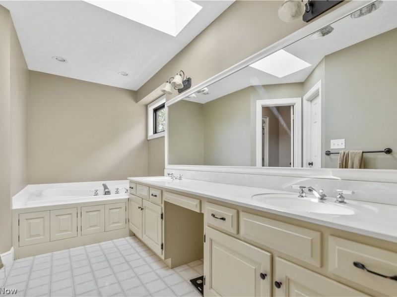 11121 Geib Avenue NE, Hartville, OH 44632 Photo 19