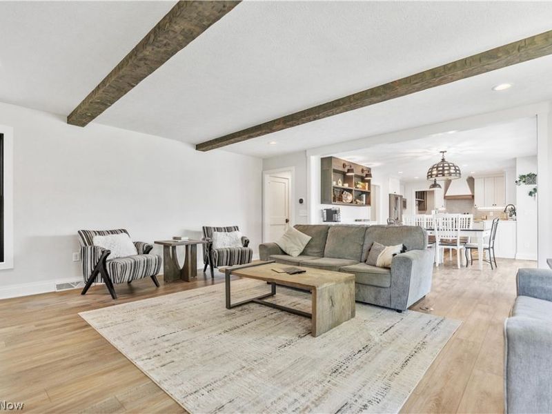 11121 Geib Avenue NE, Hartville, OH 44632 Photo 7