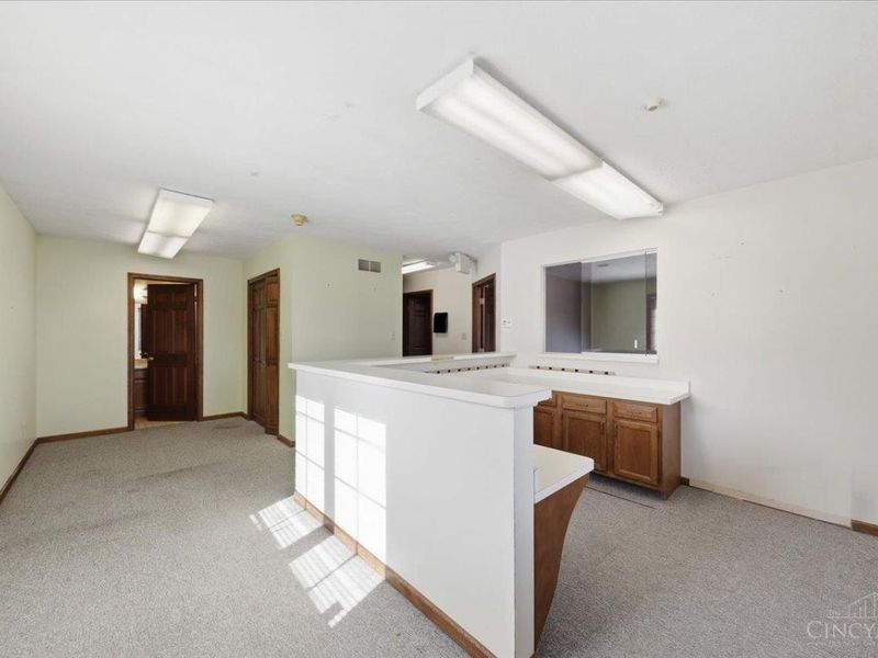 136 N Breiel Boulevard, Middletown, OH 45042 Photo 11