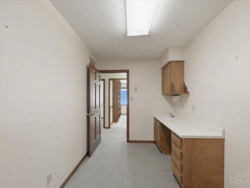 136 N Breiel Boulevard, Middletown, OH 45042 Photo 17