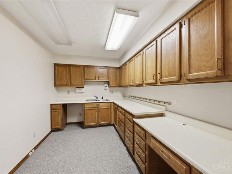 136 N Breiel Boulevard, Middletown, OH 45042 Photo 19